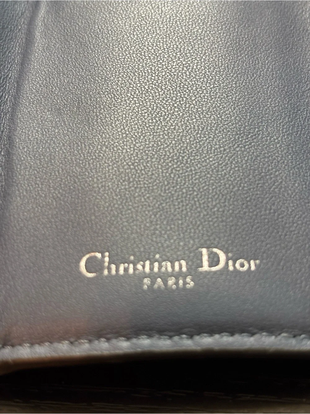 Authentic Rare Christian Dior 30 Montaigne Compact Wallet –Grained Calfskin